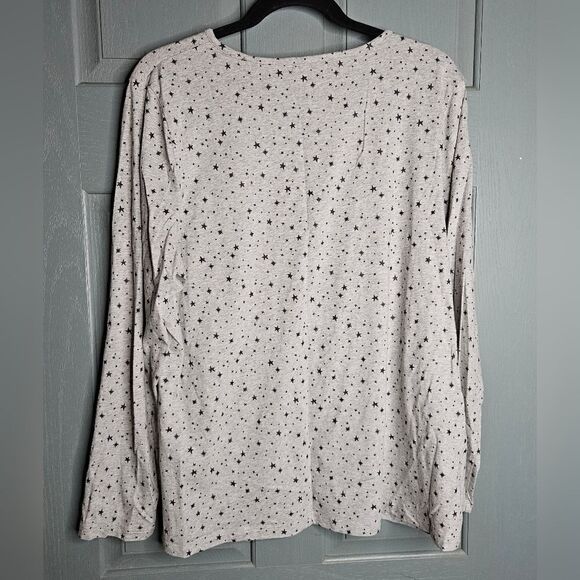 Coldwater Creek, gray with stars, long sleeve tee, size large - Picture 2 of 3